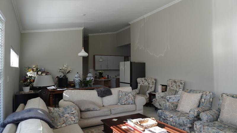 3 Bedroom Property for Sale in Kraaibosch Park Western Cape